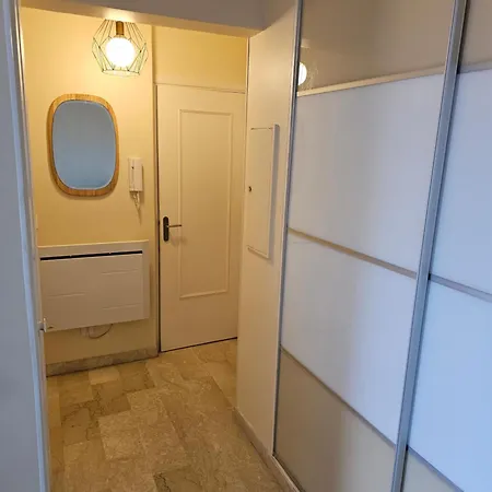 Apartment Maryland Standing 45m2 Au Calme Proche Et Centre-ville - Parking Prive - Wifi Antibes