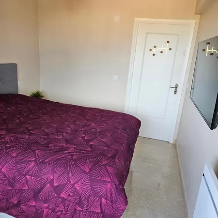 De Standing 45m2 Au Calme Proche Et Centre-ville-wifi-garage Apartamento