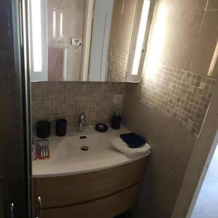 Apartamento De Standing 45m2 Au Calme Proche Et Centre-ville-wifi-garage