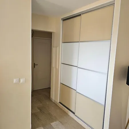 Apartamento De Standing 45m2 Au Calme Proche Et Centre-ville-wifi-garage *