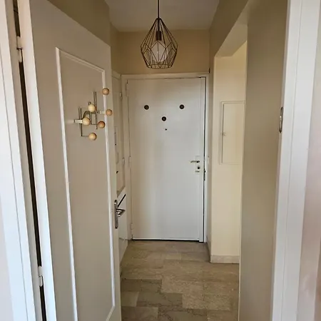 De Standing 45m2 Au Calme Proche Et Centre-ville-wifi-garage * Antibes