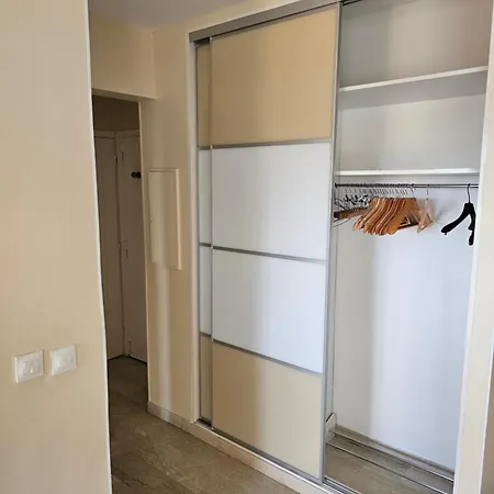 De Standing 45m2 Au Calme Proche Et Centre-ville-wifi-garage *