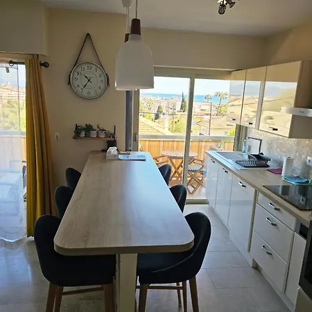 Апартаменты Antibes-t2-45m2-proche Et Centre-ville-wifi-climatisation *