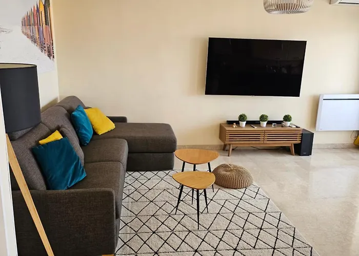 De Standing 45m2 Au Calme Proche Et Centre-ville-wifi-garage