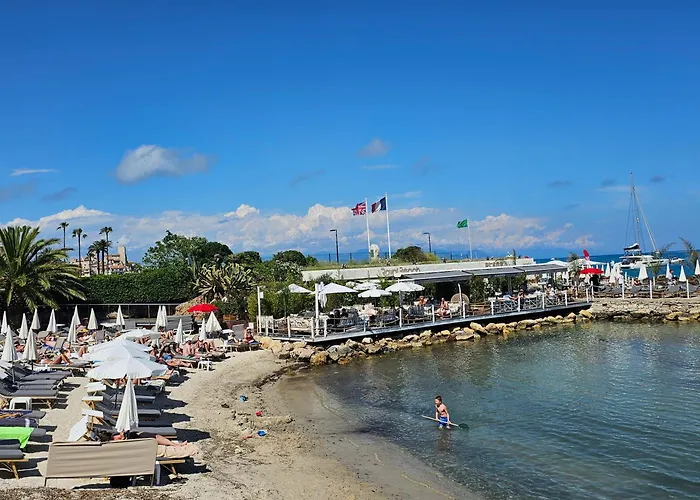 De Standing 45m2 Au Calme Proche Et Centre-ville-wifi-garage * Antibes